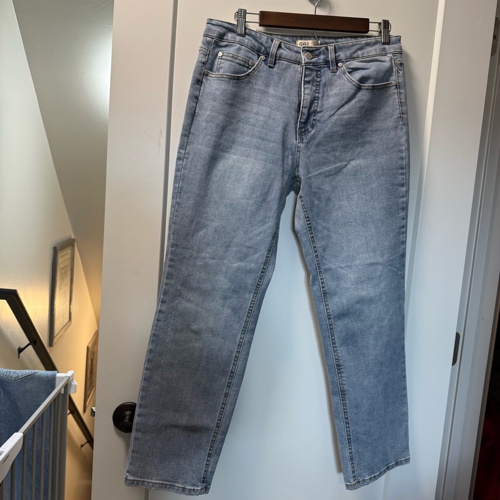 NWT OAT New York Cropped Straight Leg Medium Wash High Waist 10/30